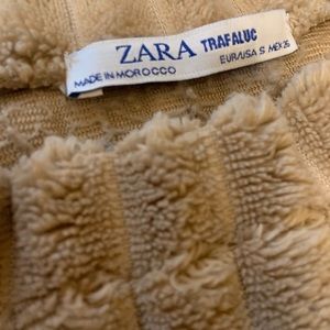 Comfy Cropped Zara Sweater